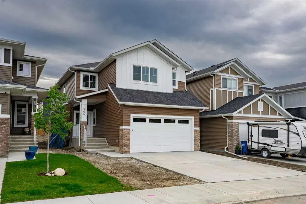 566 Rivercrest View