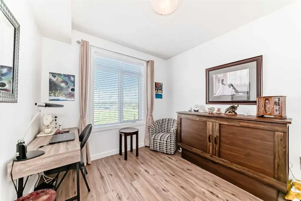1005A Westmount Drive, #213
