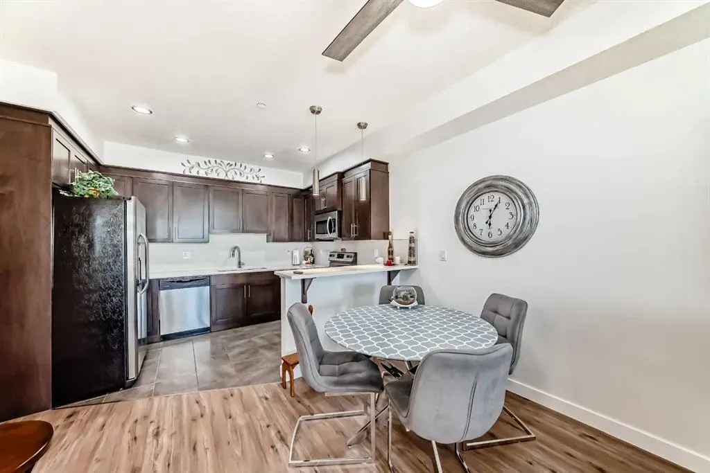 1005A Westmount Drive, #213