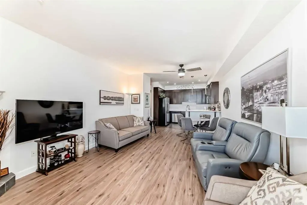 1005A Westmount Drive, #213