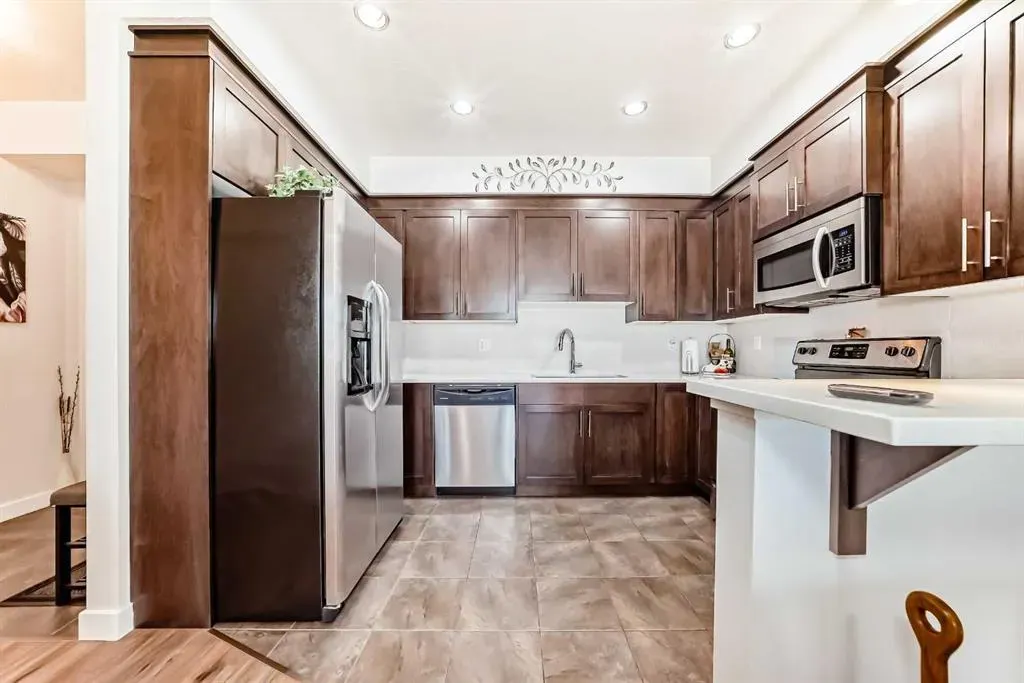 1005A Westmount Drive, #213