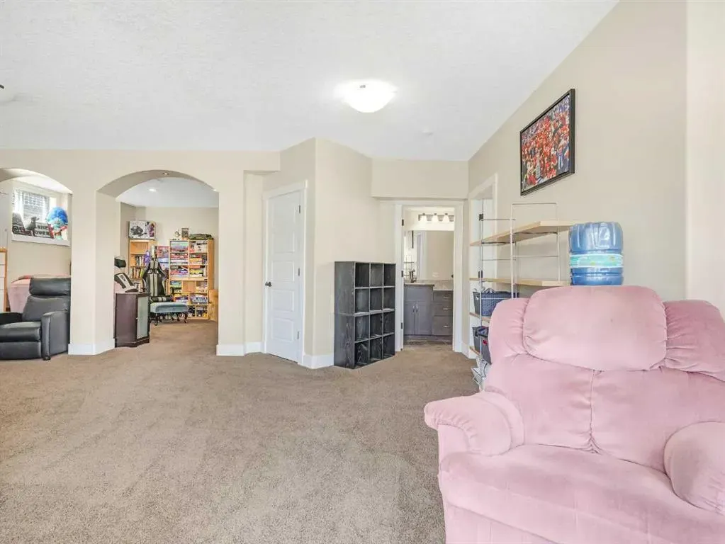 182 Strathmore Lakes Bend