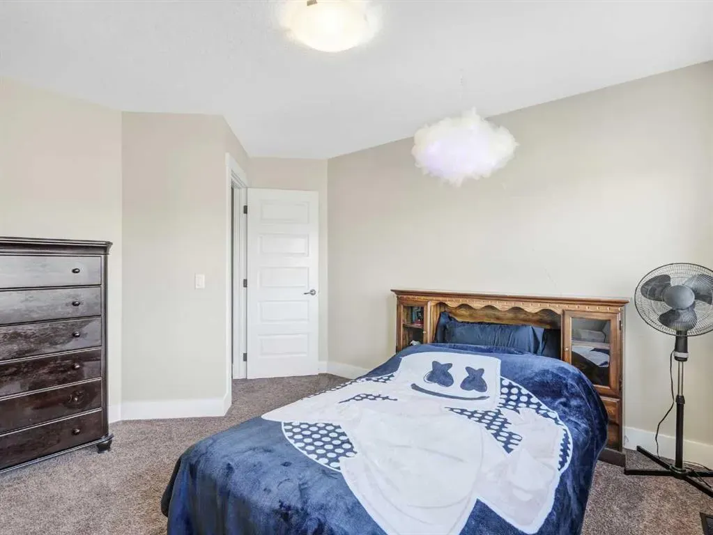 182 Strathmore Lakes Bend