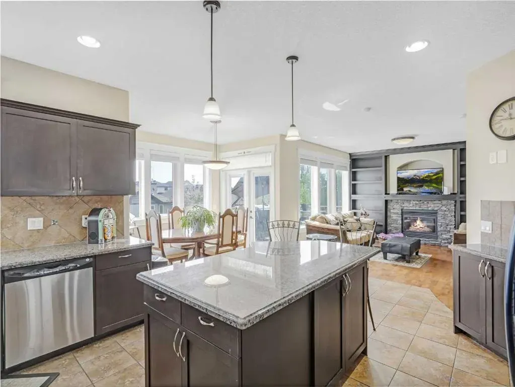 182 Strathmore Lakes Bend