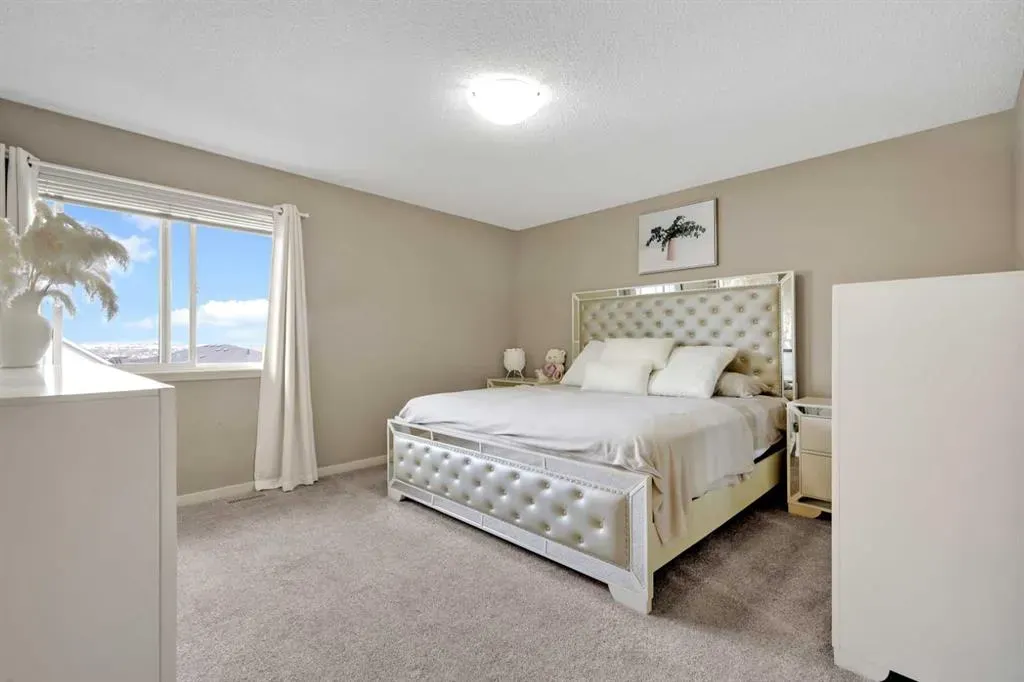164 REUNION Grove NW