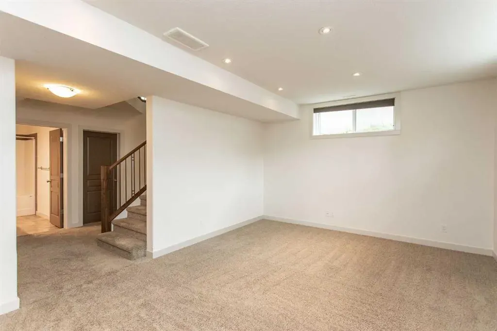 26 Vienna Close