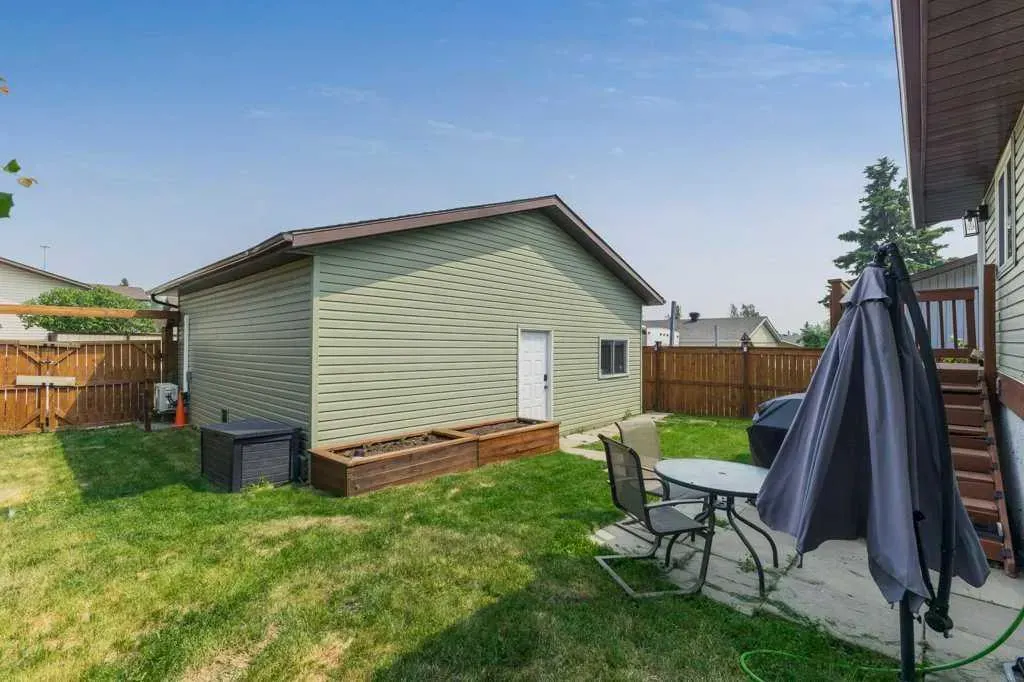 1718 Summerfield Boulevard SE