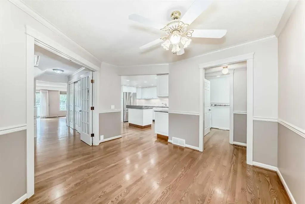 22 Wood Crescent SW