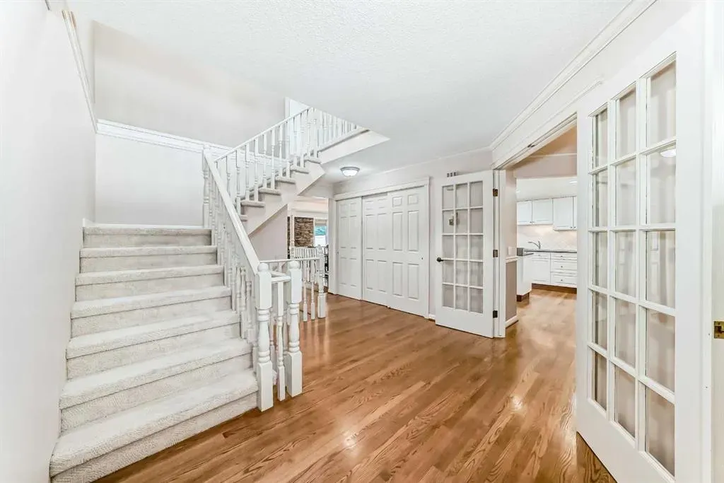 22 Wood Crescent SW
