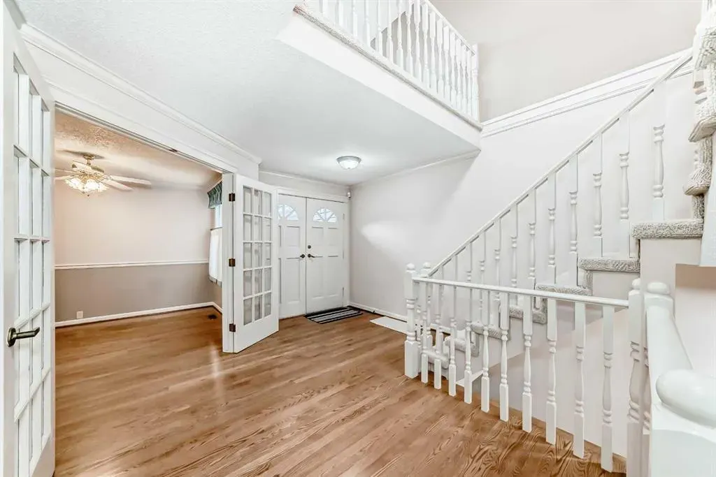 22 Wood Crescent SW