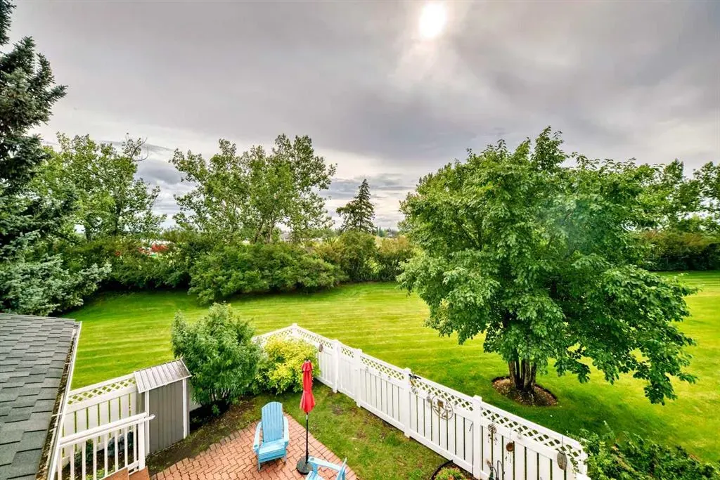 22 Wood Crescent SW