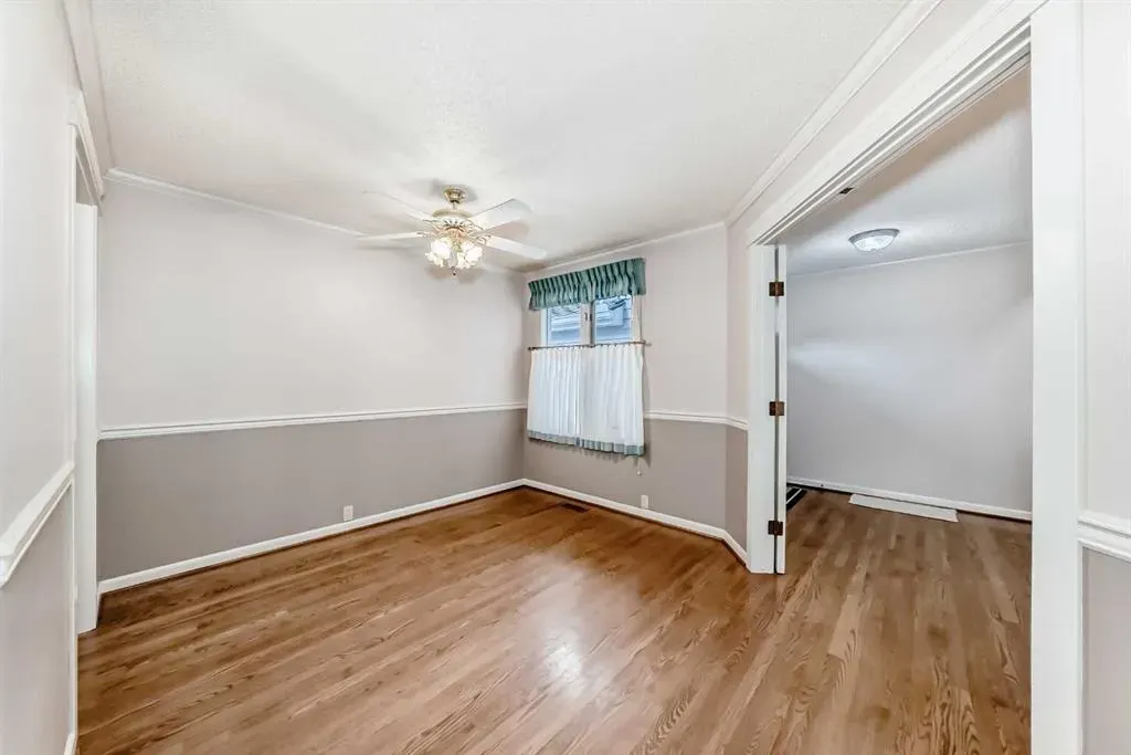 22 Wood Crescent SW