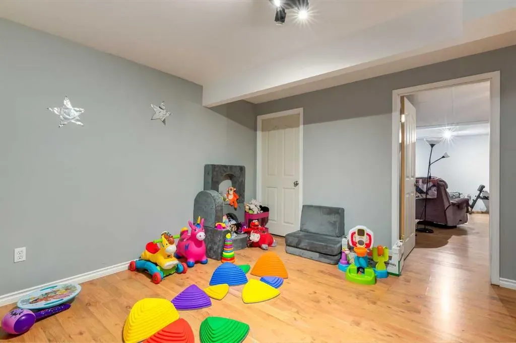 135 Bow Ridge Drive, #5