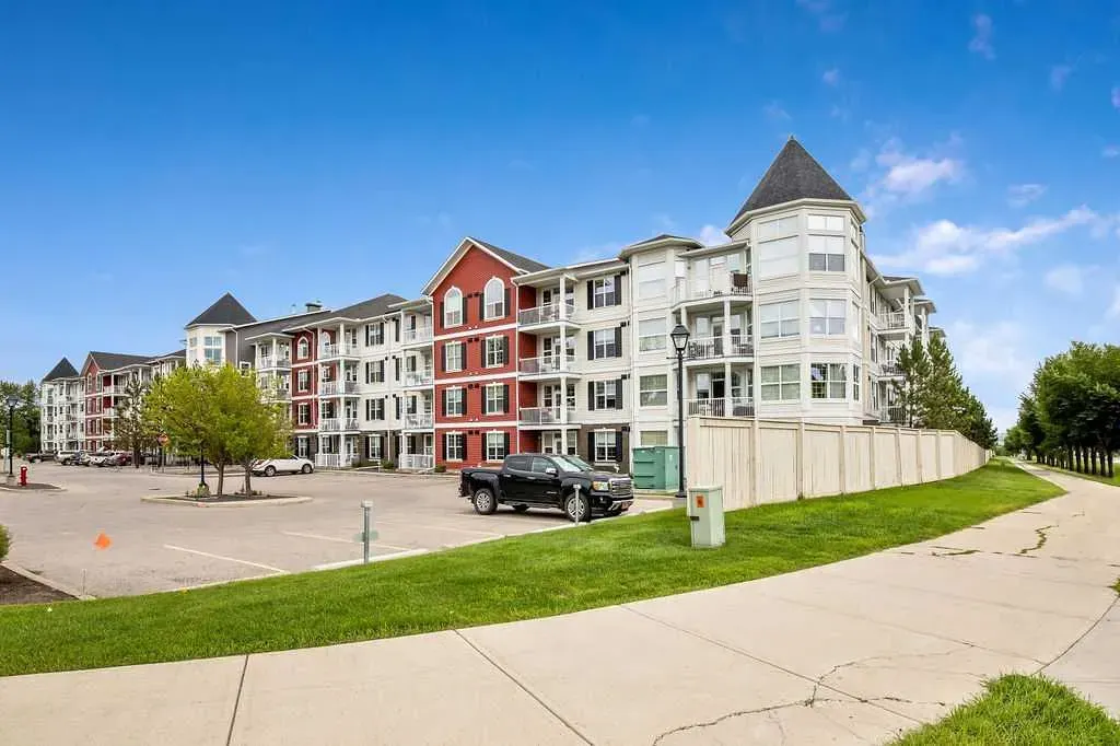 1 Crystal Green Lane, #311