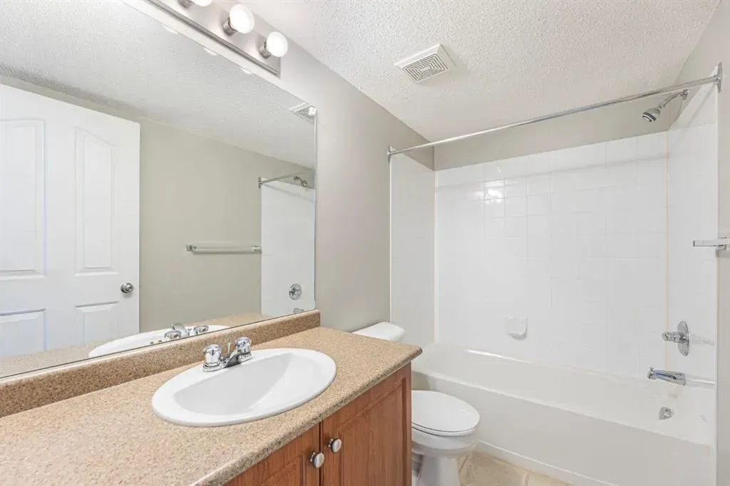 505 Railway Street W, #1206