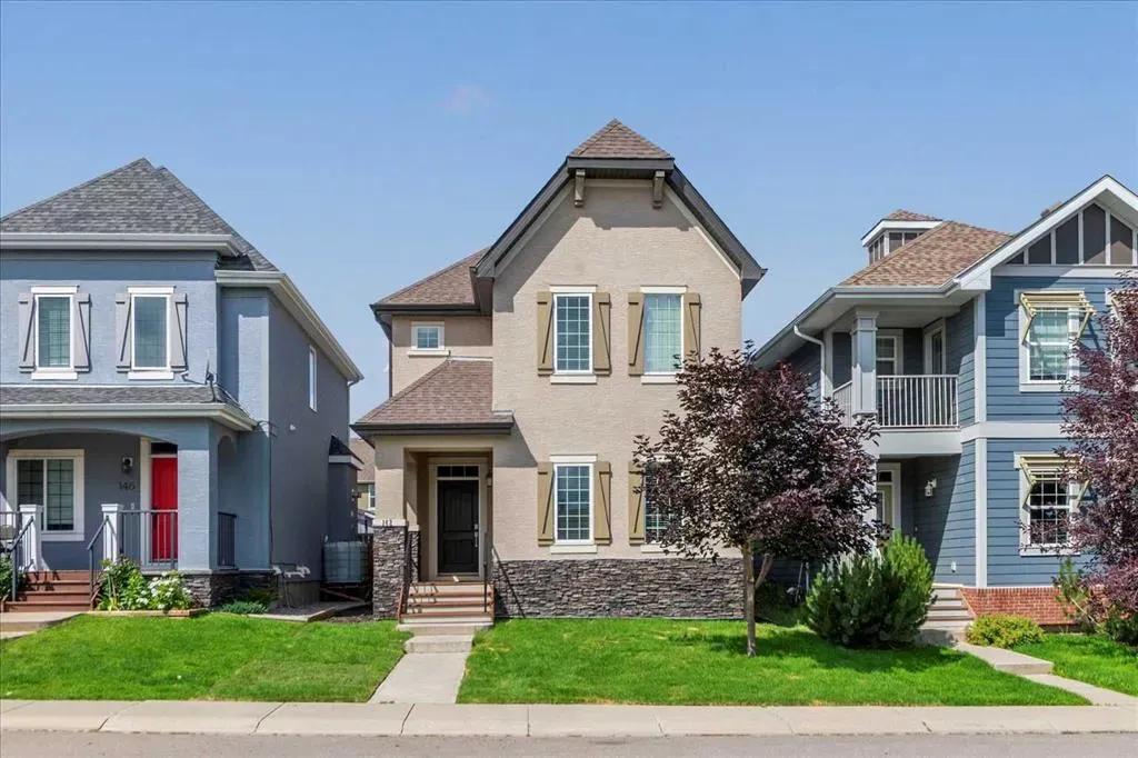 142 Mahogany Heights SE