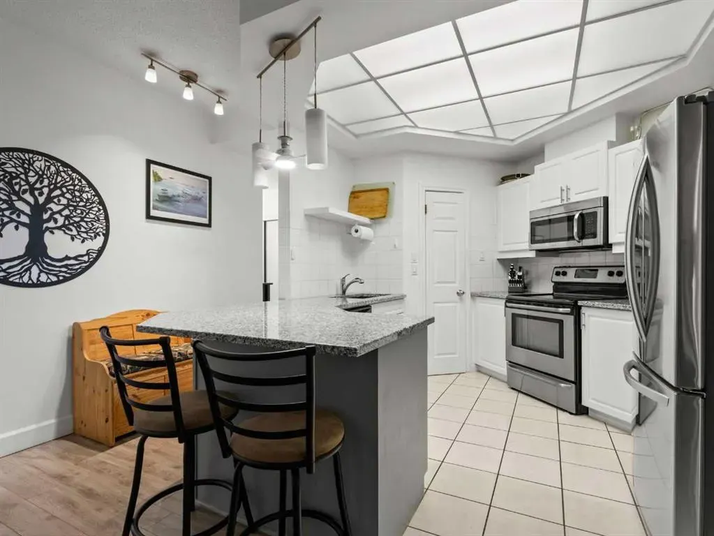 820 15 Avenue SW, #105
