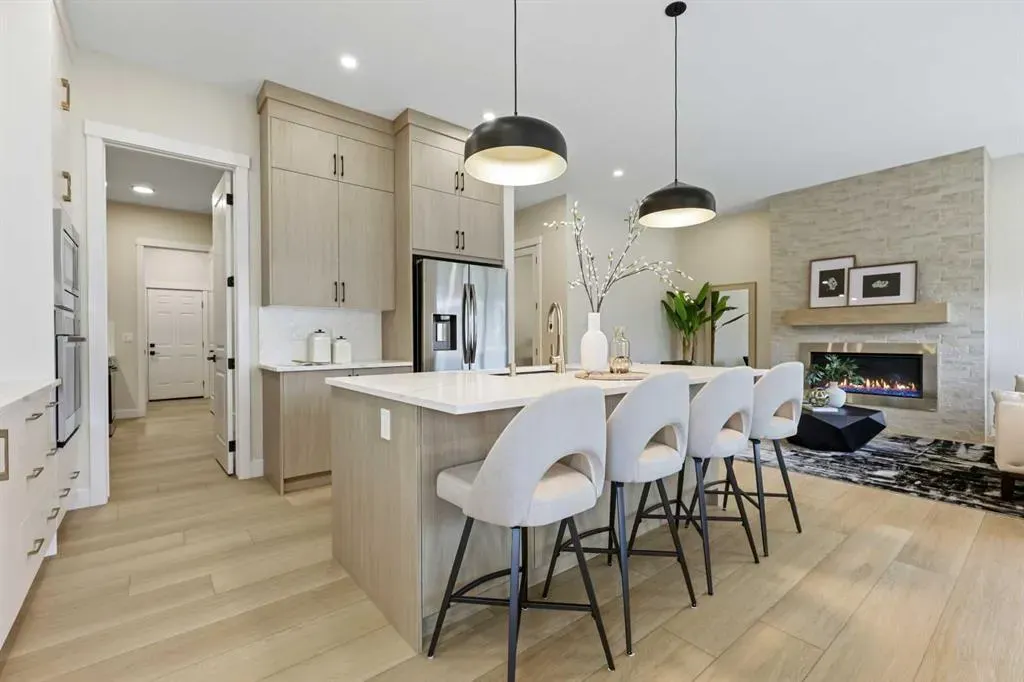 528 Baywater Manor SW