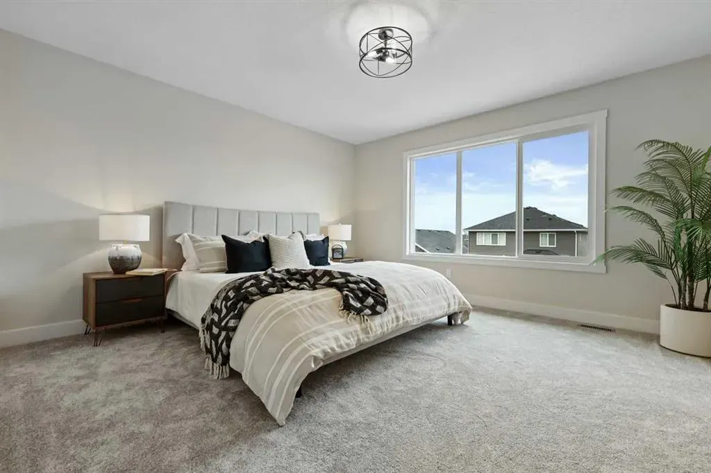 528 Baywater Manor SW