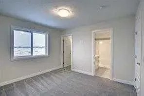 117 Cobblestone Gate SW