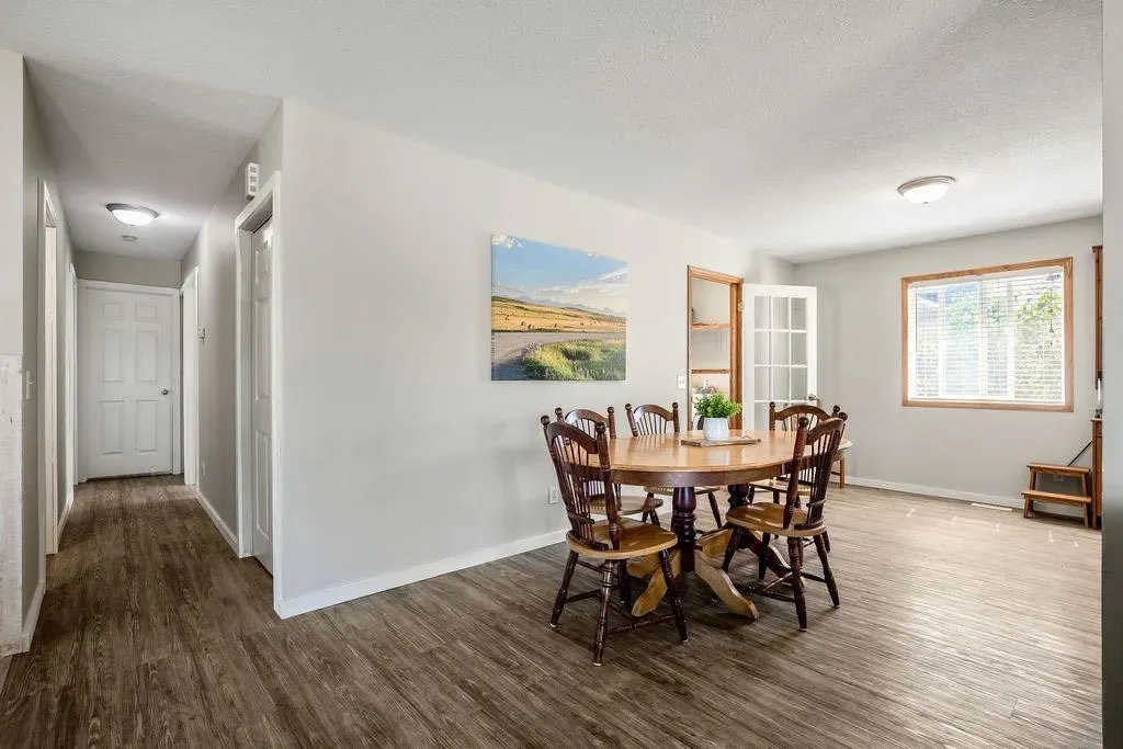 150 Willow Ridge Crescent