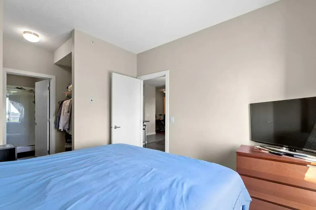 604 East Lake Boulevard NE, #2418