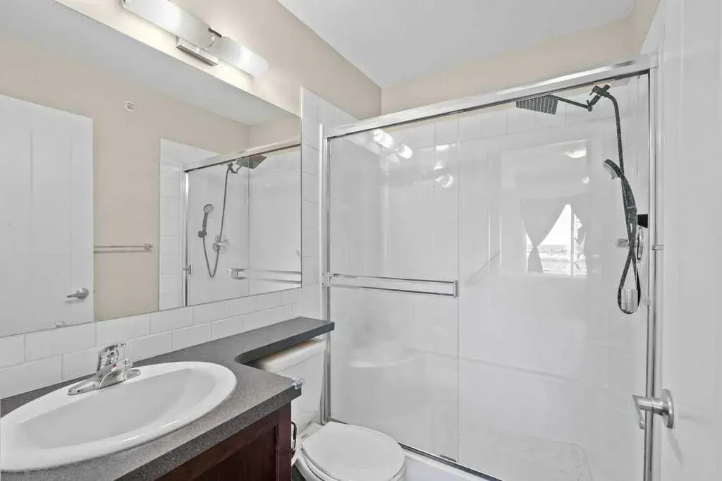 604 East Lake Boulevard NE, #2418