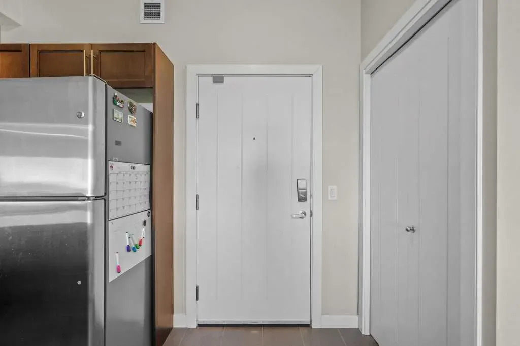 604 East Lake Boulevard NE, #2418