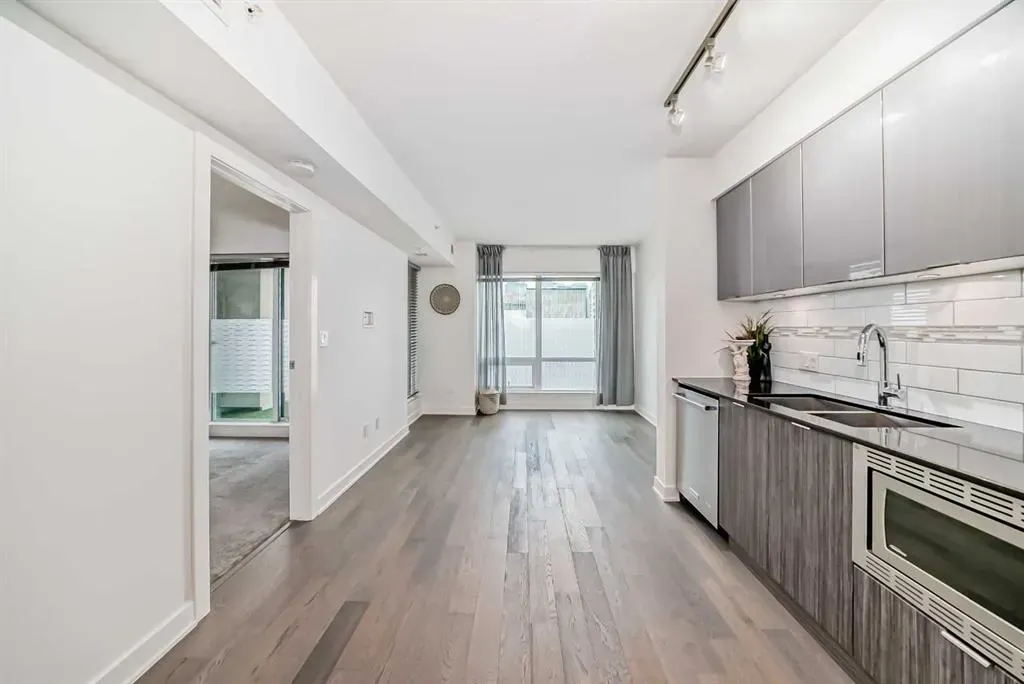 930 6 Avenue SW, #2107