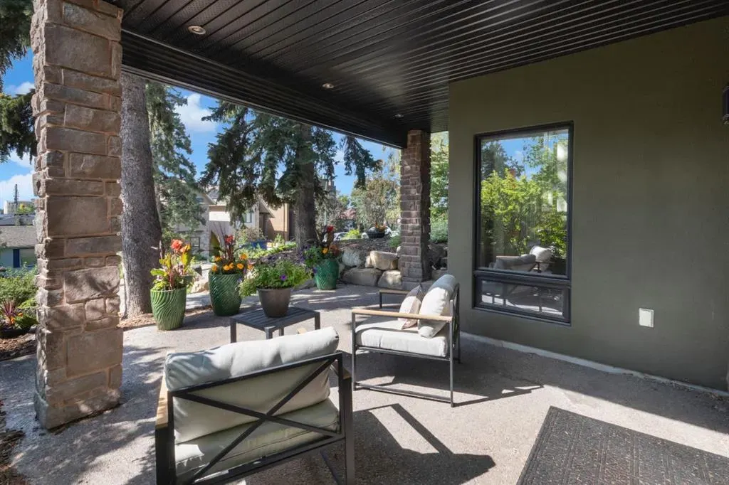 2014 30 Avenue SW