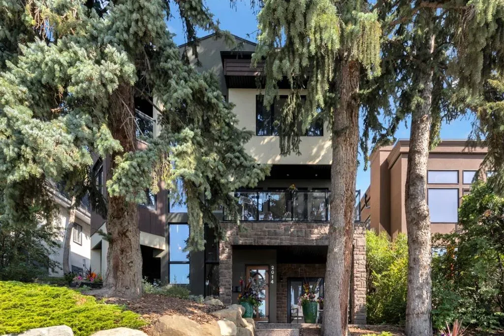 2014 30 Avenue SW