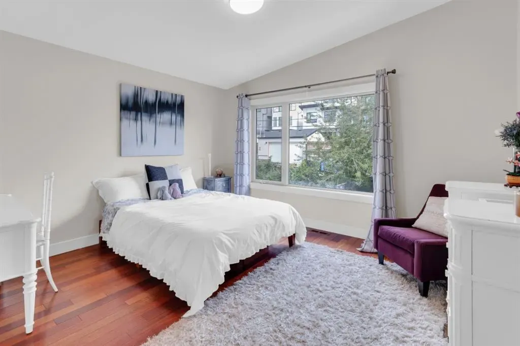 2014 30 Avenue SW