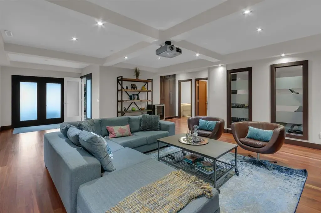 2014 30 Avenue SW