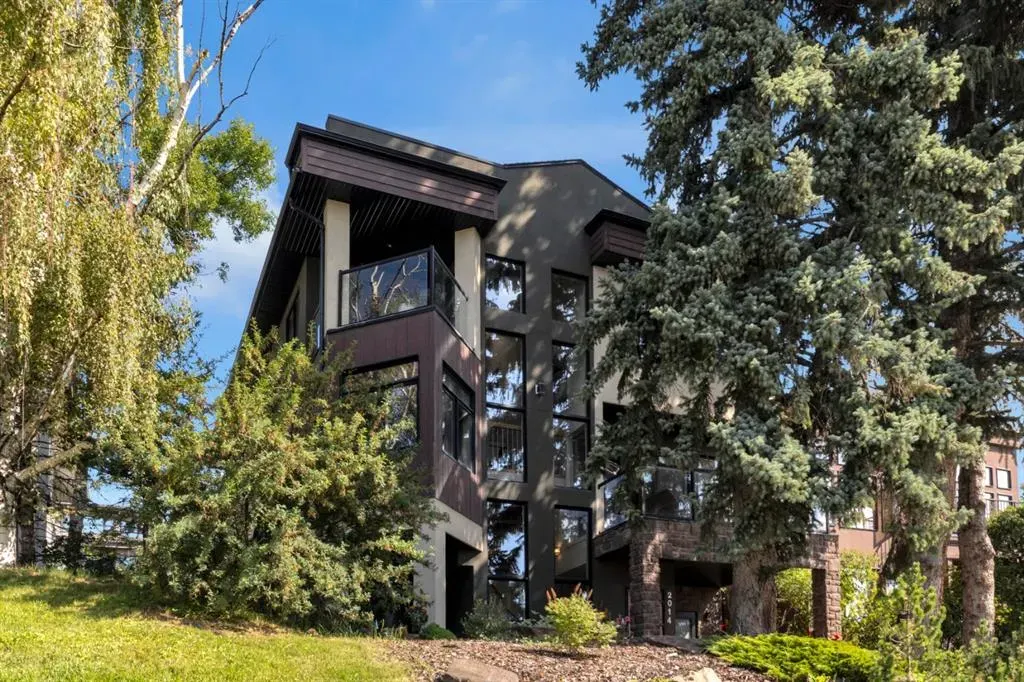 2014 30 Avenue SW