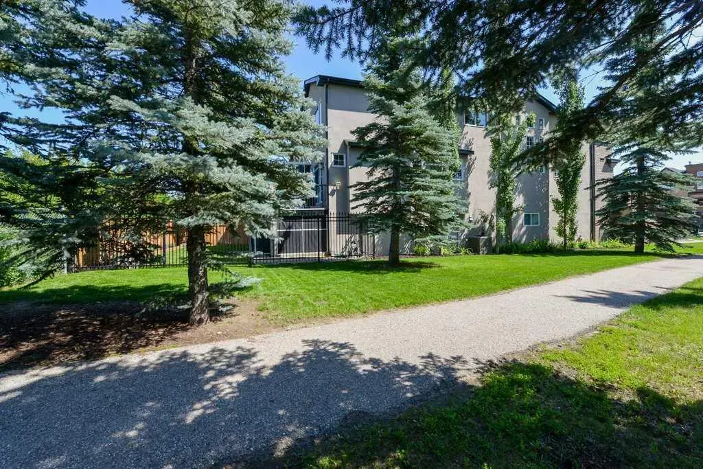 64 Aspen Meadows Green SW