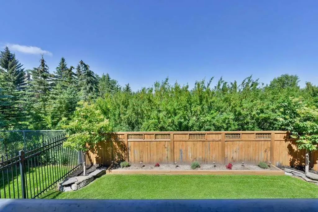 64 Aspen Meadows Green SW