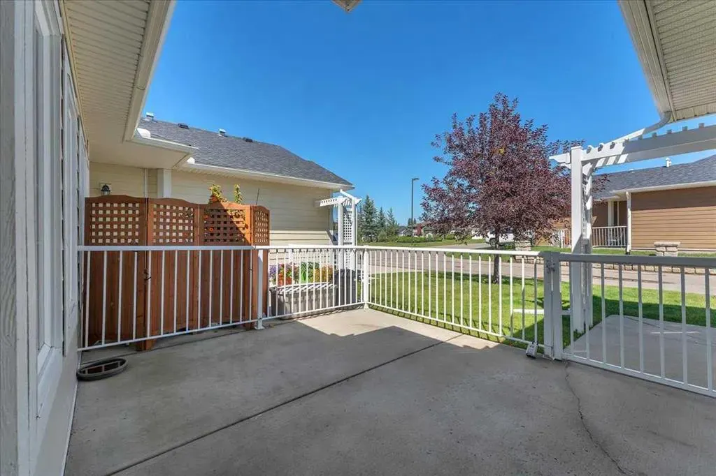 42 Sunrise Place NE