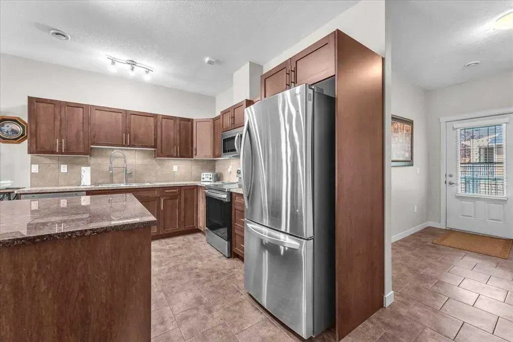 42 Sunrise Place NE