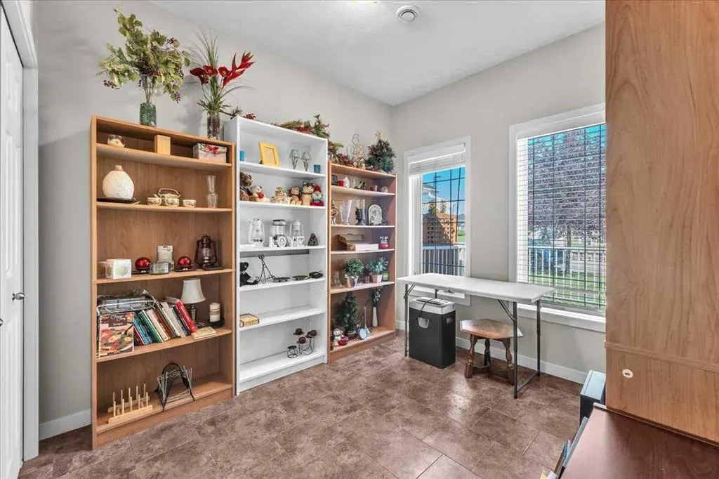 42 Sunrise Place NE