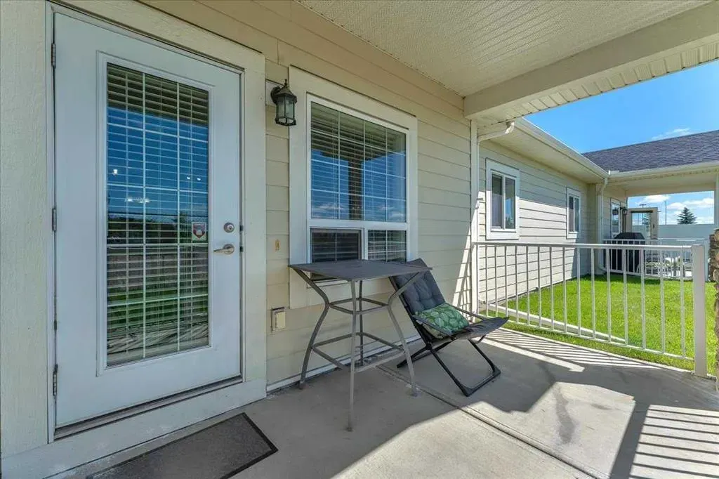 42 Sunrise Place NE