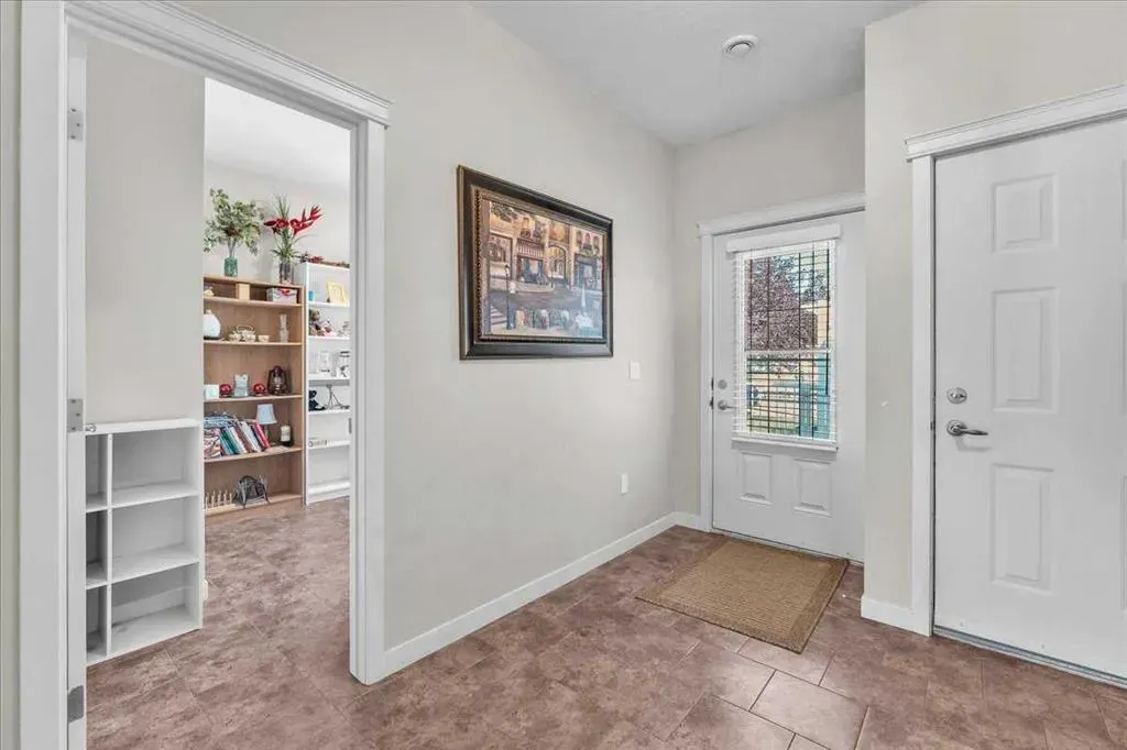 42 Sunrise Place NE