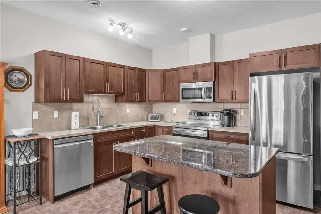 42 Sunrise Place NE