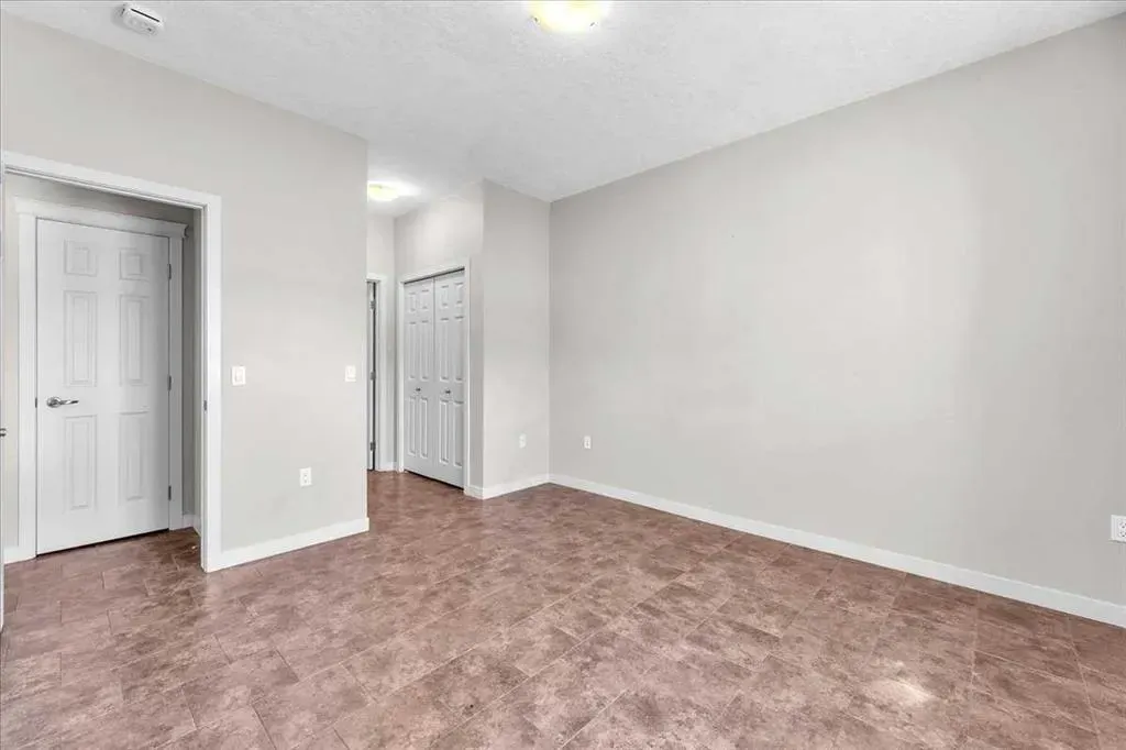 42 Sunrise Place NE