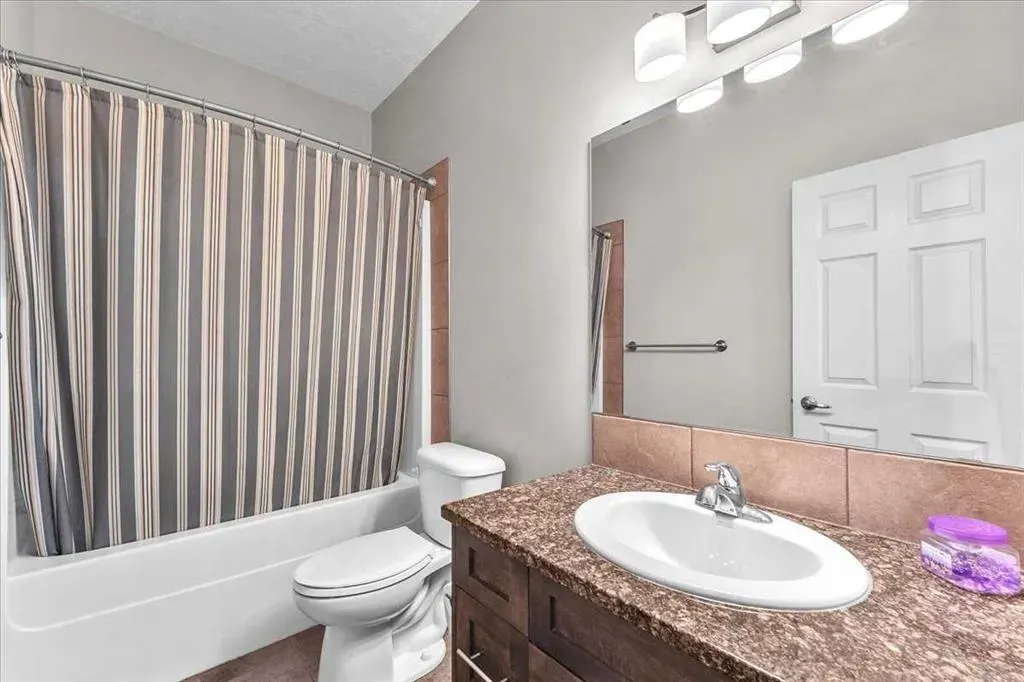 42 Sunrise Place NE