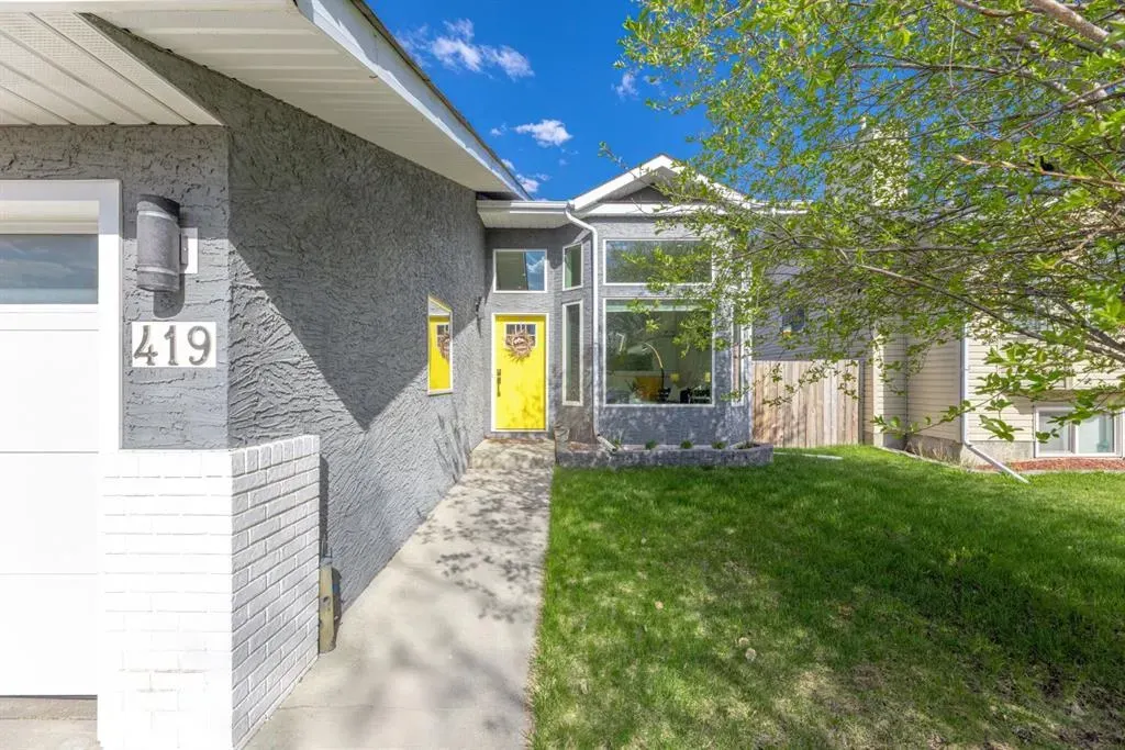 419 Millrise Drive SW