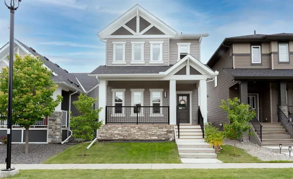 228 Ravenstern Crescent SE