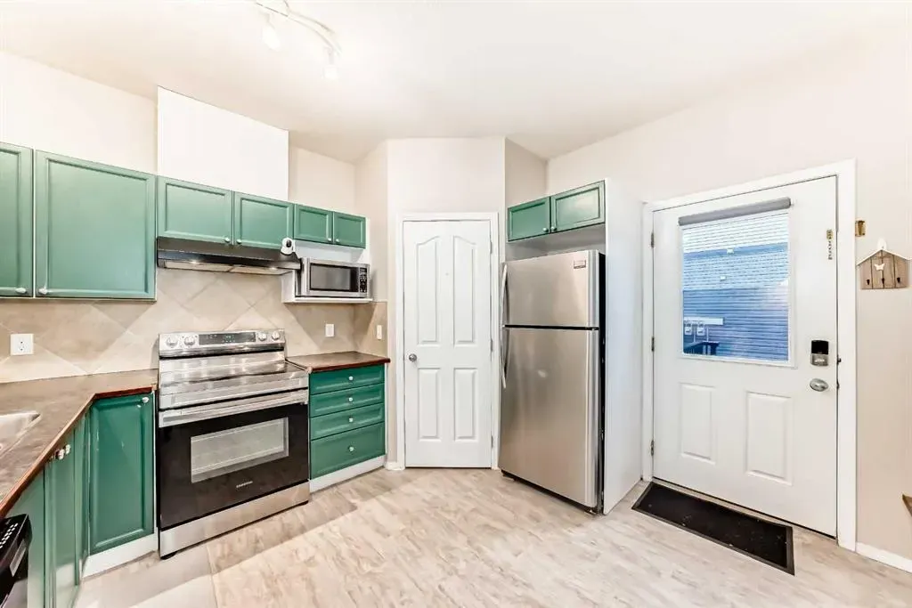 2066 Luxstone Boulevard SW, #402