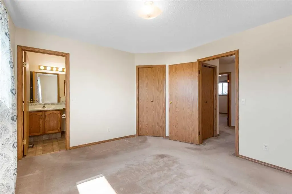 131 Tipping Close SE
