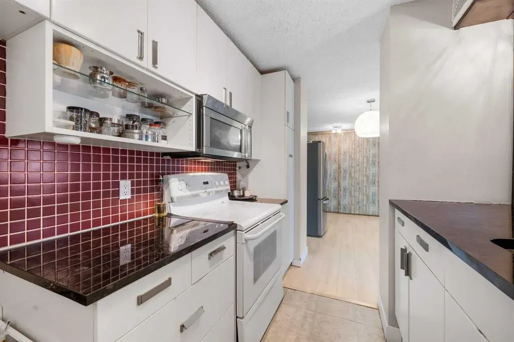 924 14 Avenue SW, #708