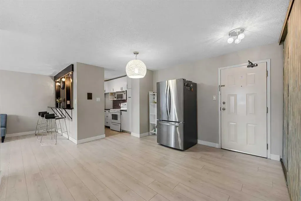 924 14 Avenue SW, #708